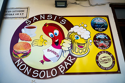 Camere, pub e bar a Sapri (SA) centro