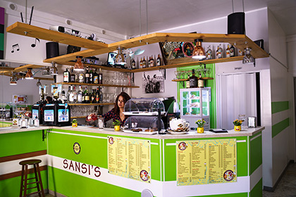 Camere, pub e bar a Sapri (SA) centro